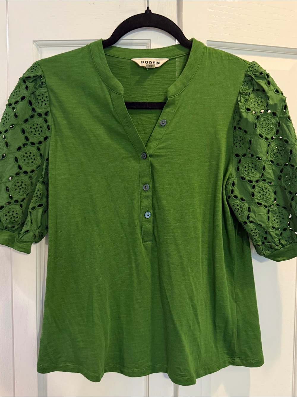Boden Eden Henley Top Green Button w/ Puff Sleeves Broderie & Anglaise Detailing